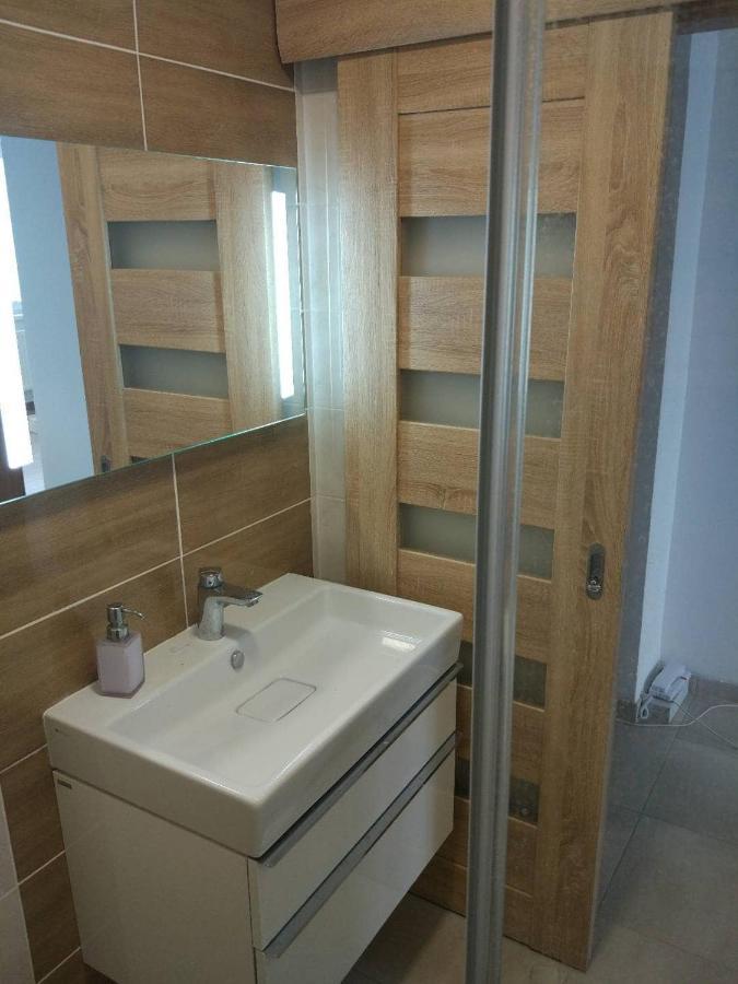Moderný byt s krbom a klimatizáciou Prešov Exterior foto